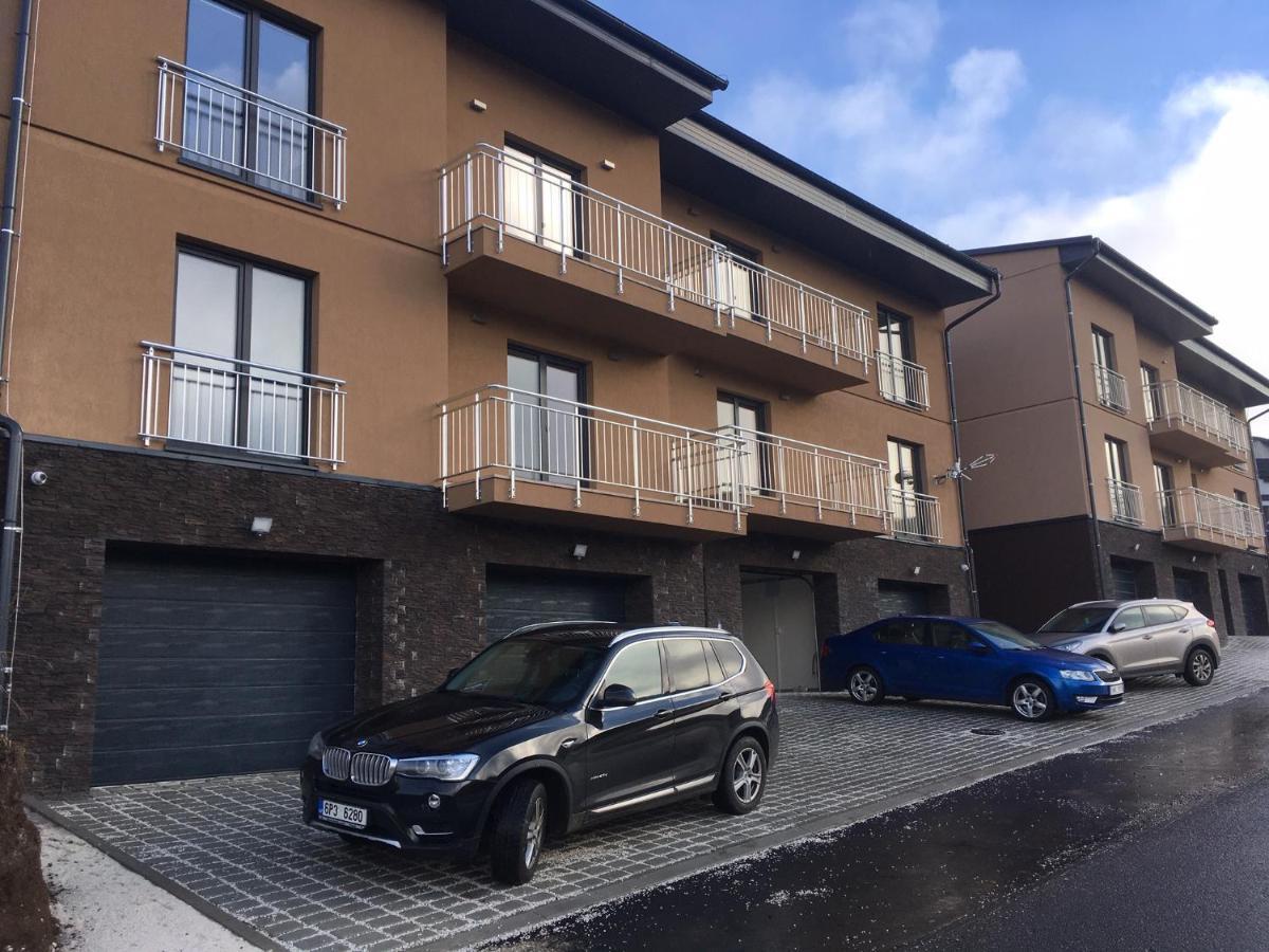 Apartmány Na Výhledech Loučná pod Klínovcem Esterno foto