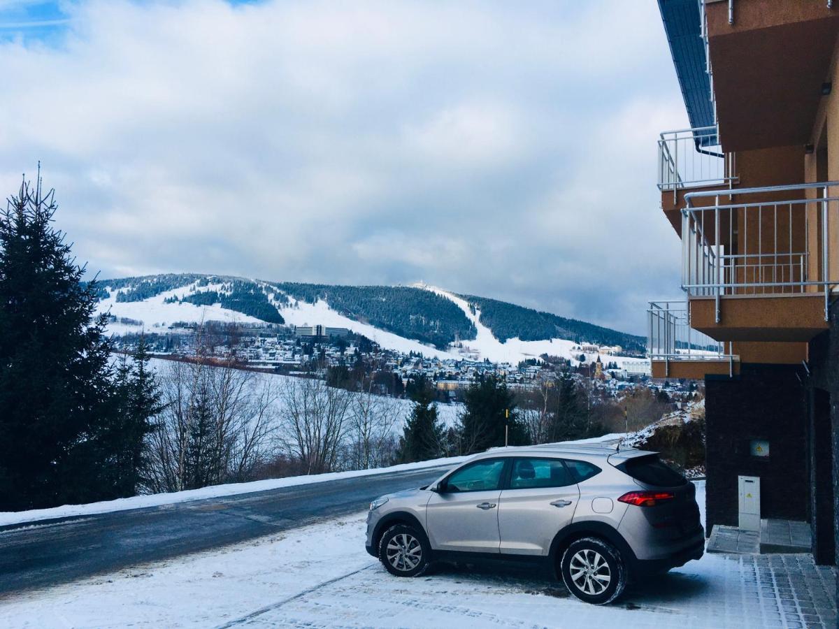 Apartmány Na Výhledech Loučná pod Klínovcem Esterno foto